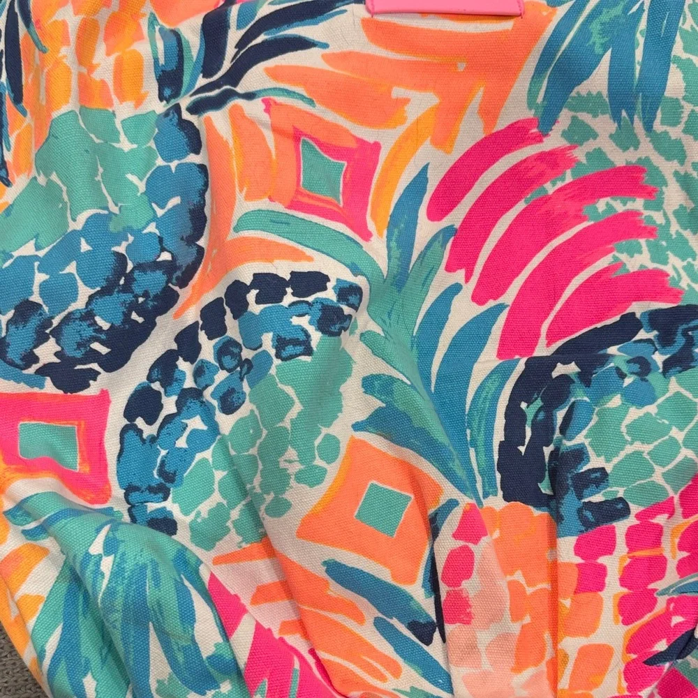 Lilly Pulitzer Pink and Blue Tropical Tote - Picture 3 of 8